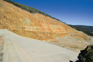 Dartmouth Dam spillway, Victoria