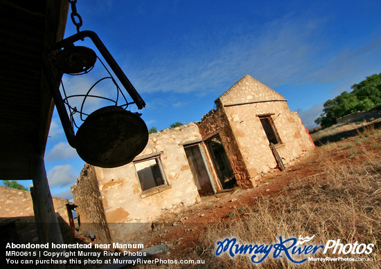 Abondoned homestead near Mannum