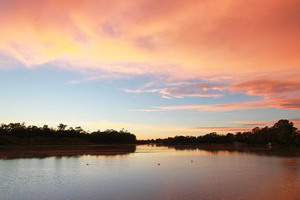 Murray River at Renmark on sunrise