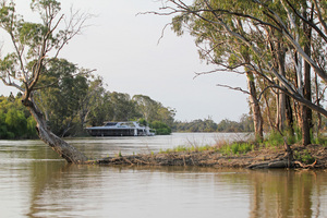 Looking back towards Customs House Houseboats